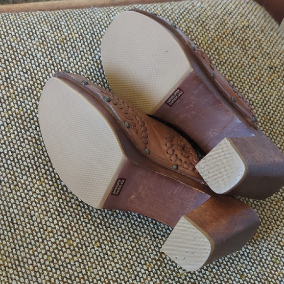 Brown Leather Clogs - Picture 4 of 5